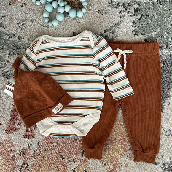 New Willow + Whimsy Baby Boy Organic 3-Piece Set Hat, Joggers Striped shirt 3-6m - Picture 6 of 16